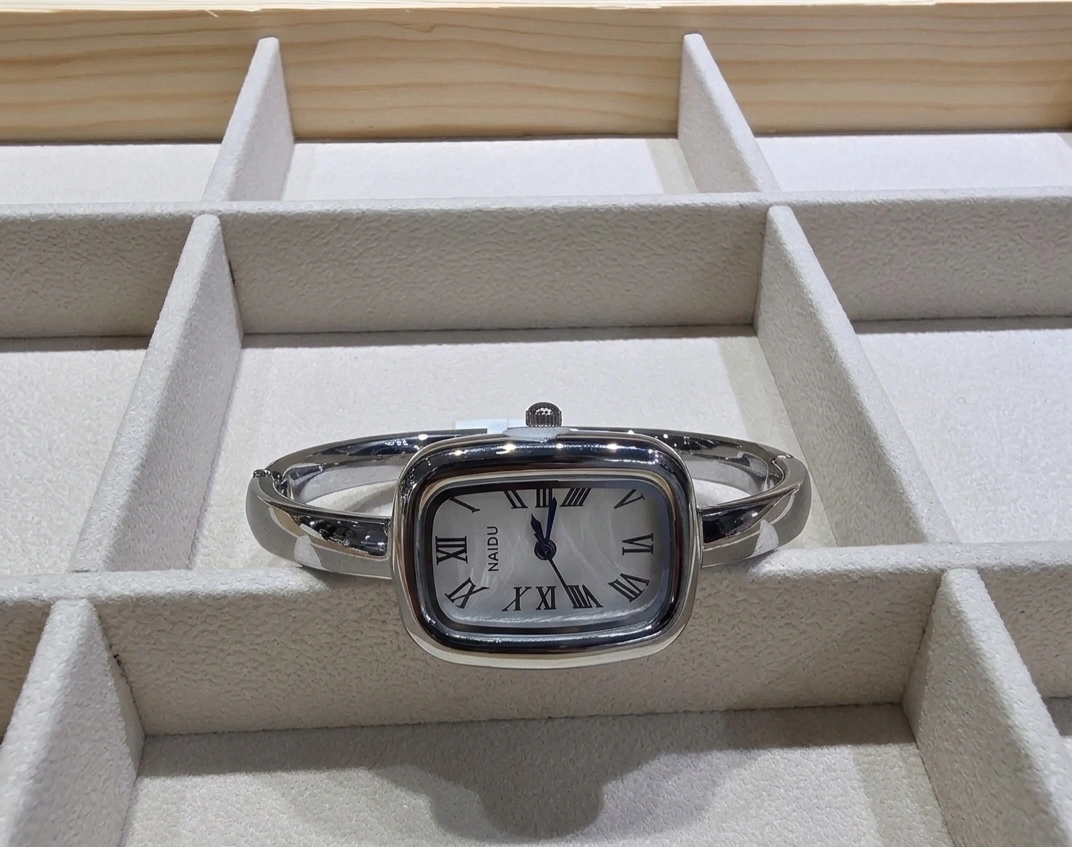 1783536736268 Reloj de acero inoxidable 3 - Imagen 1
